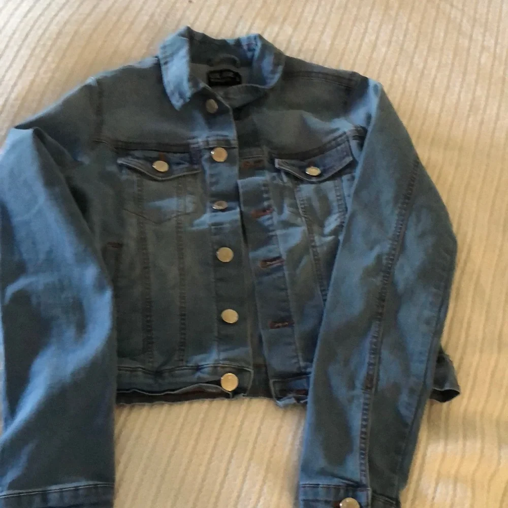 Women’s blue age button Jean stretchy jacket - Picture 5 of 16